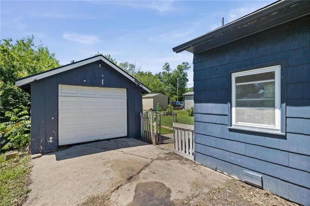 520 N Cherry Street — photo 5