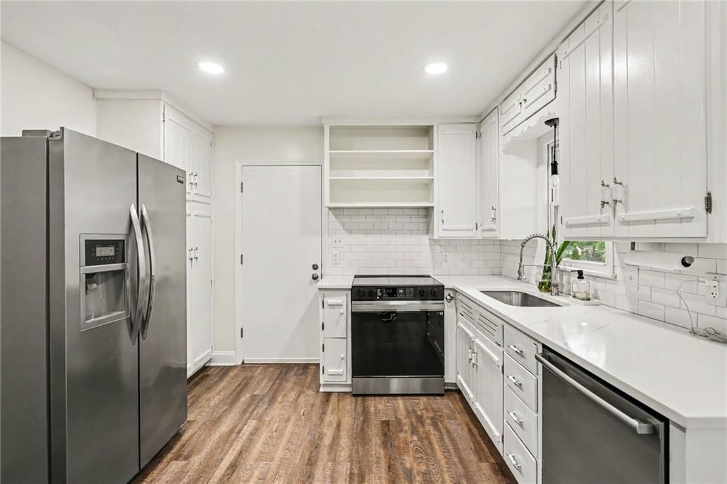 5523 Beverly Avenue — photo 8