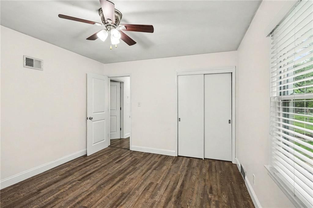 5523 Beverly Avenue — photo 12