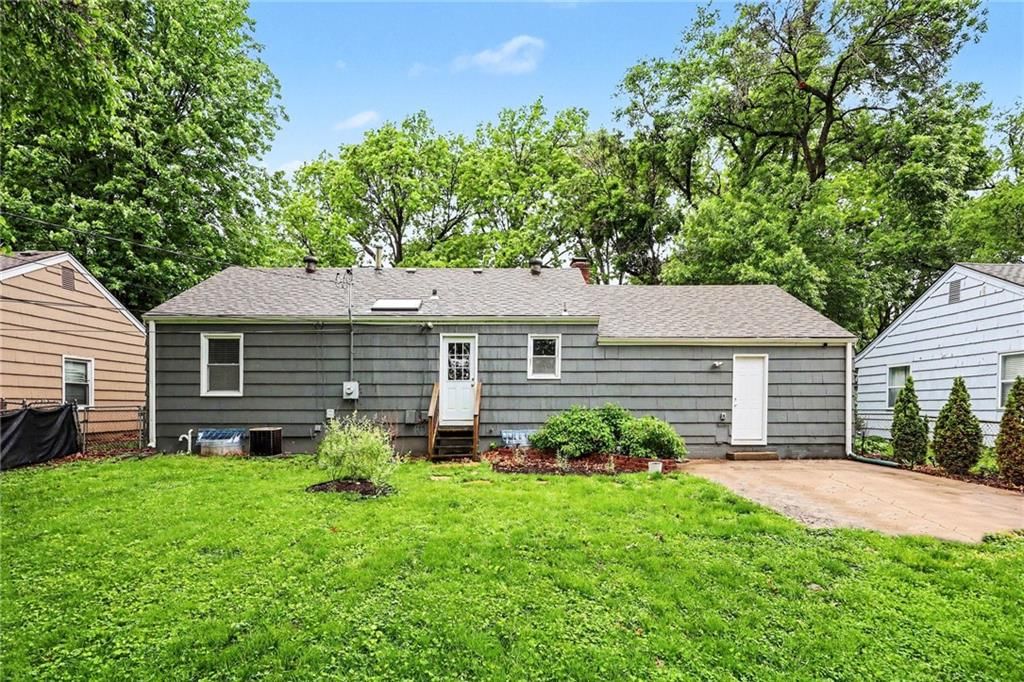 5523 Beverly Avenue — photo 19