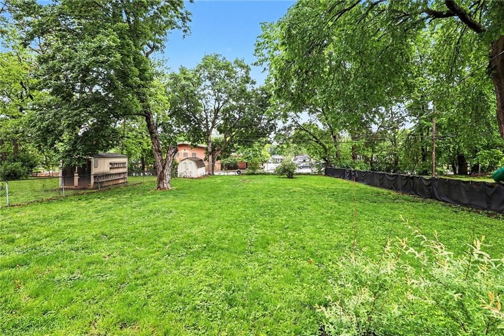 5523 Beverly Avenue — photo 23