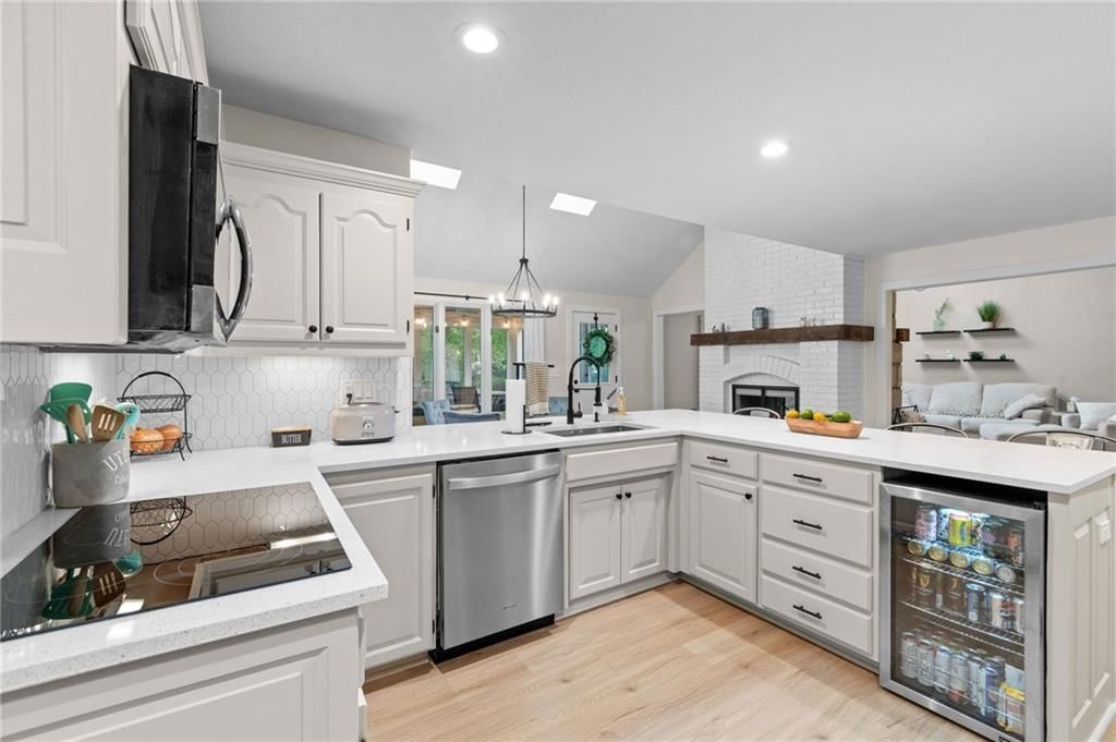 417 NW Cottonwood Drive — photo 12