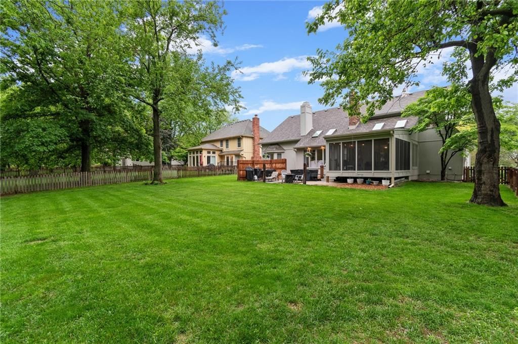 417 NW Cottonwood Drive — photo 45
