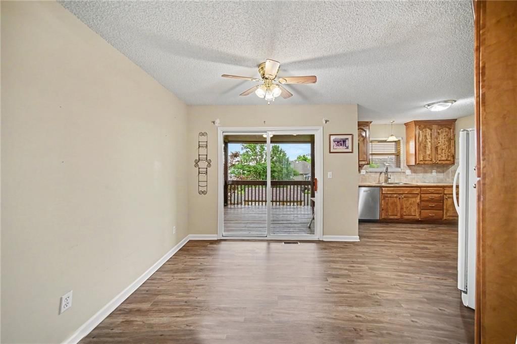 1207 NW Walnut Court — photo 7