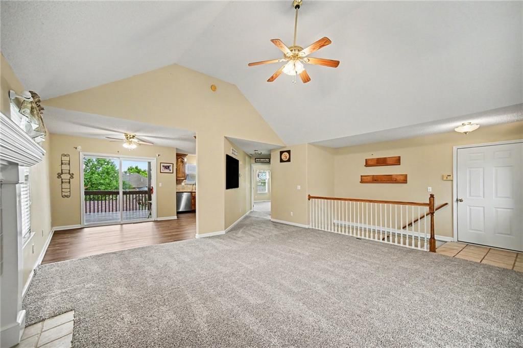 1207 NW Walnut Court — photo 8