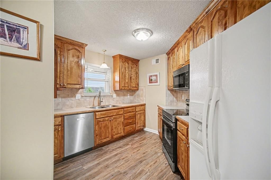 1207 NW Walnut Court — photo 11