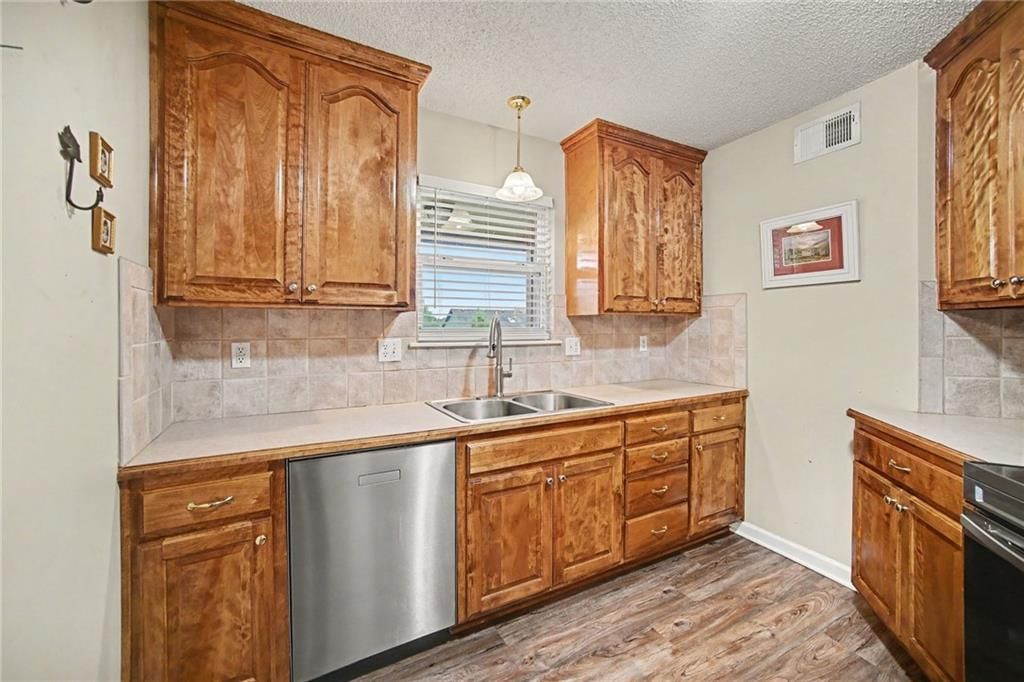 1207 NW Walnut Court — photo 12