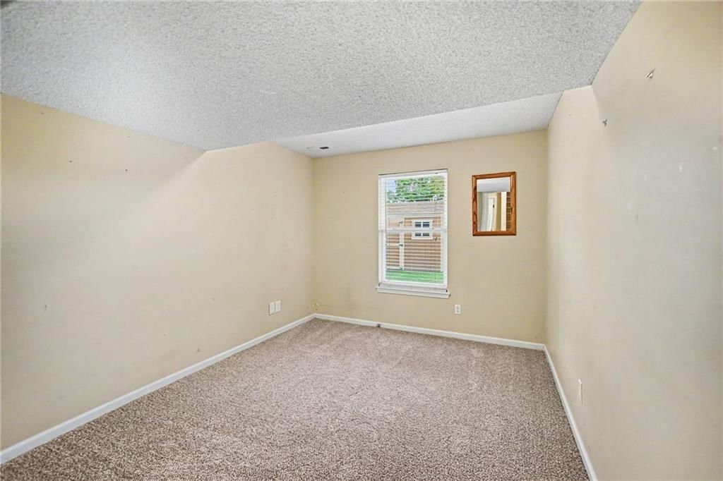 1207 NW Walnut Court — photo 13