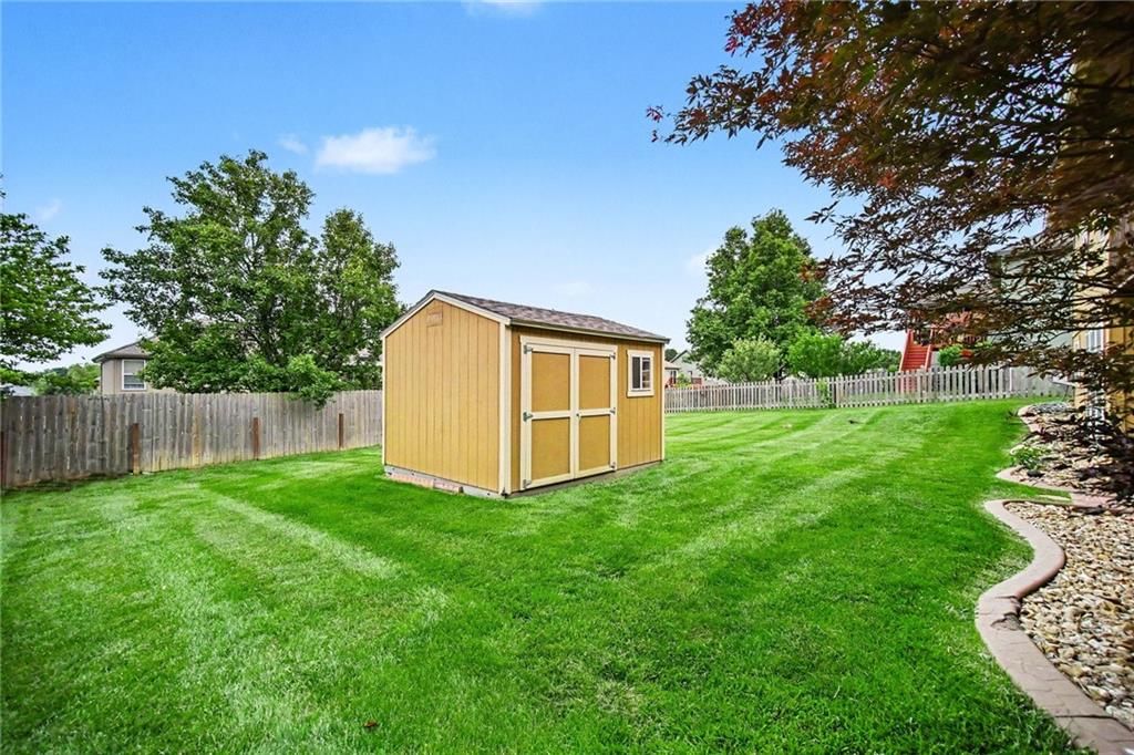 1207 NW Walnut Court — photo 28