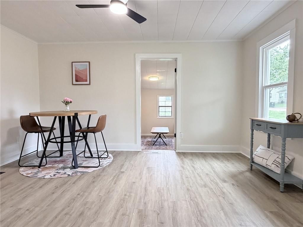 407 S West Street — photo 3