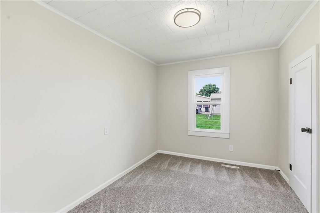 407 S West Street — photo 18