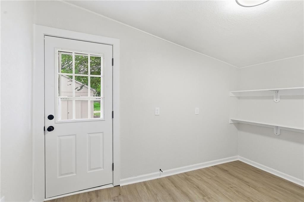 407 S West Street — photo 24