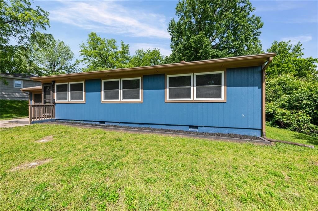6004 N Tracy Avenue — photo 3