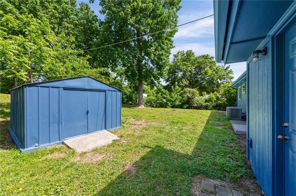 6004 N Tracy Avenue — photo 25