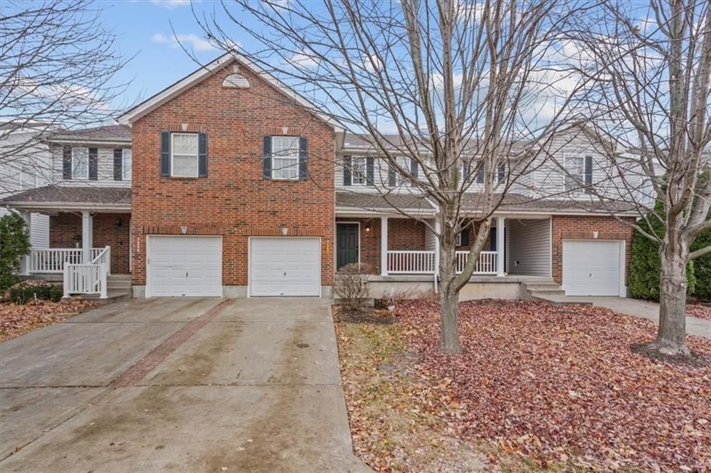 1232 SW WYSTERIA Drive, Lee's Summit, MO