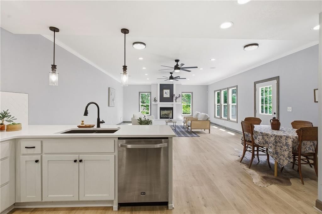 417 N Ridge Avenue — photo 4
