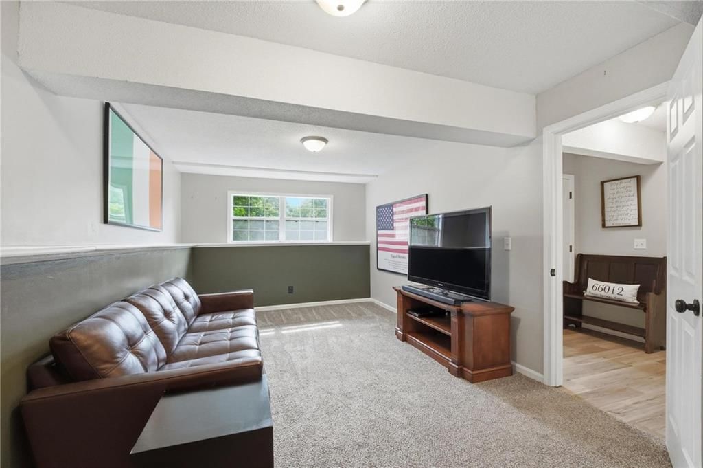 814 S 132nd Street — photo 16