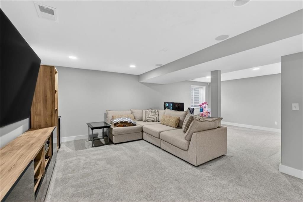 804 SE Holly Court — photo 38