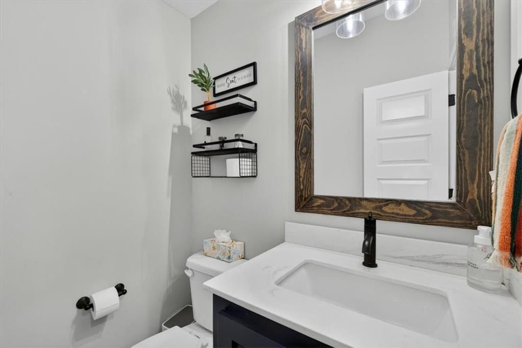 804 SE Holly Court — photo 41