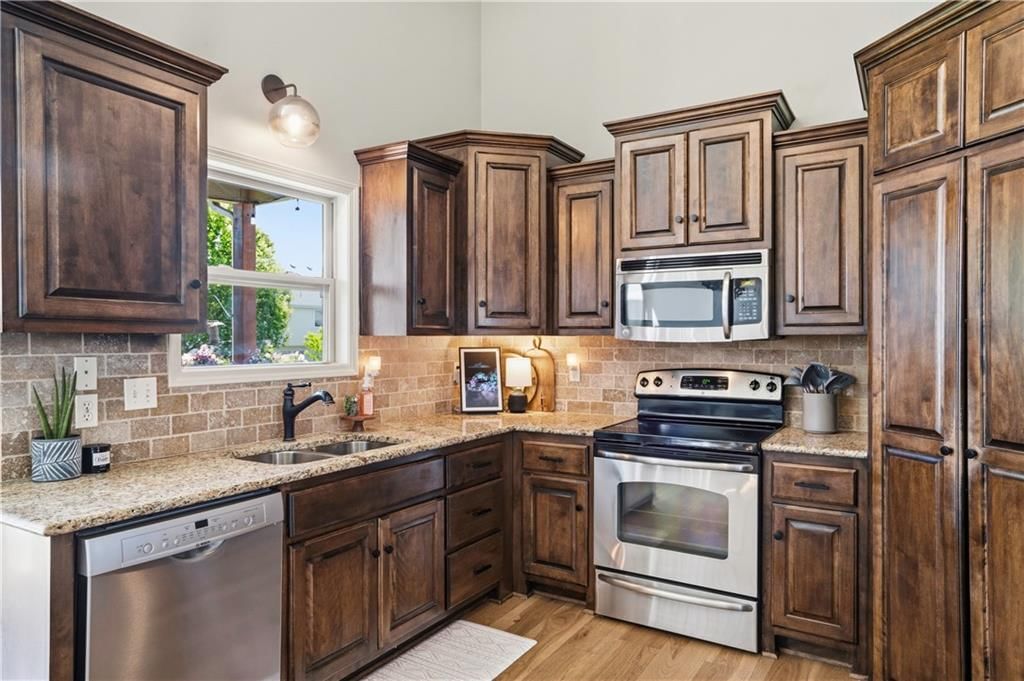 1401 NE 106th Place — photo 9