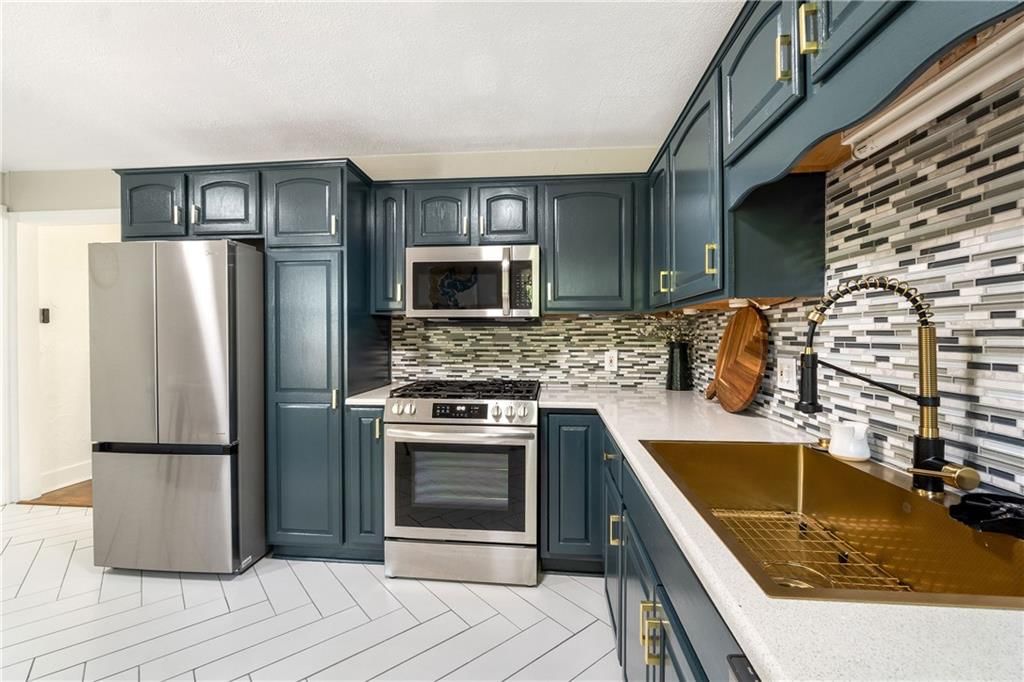 7000 Woodson Street — photo 13