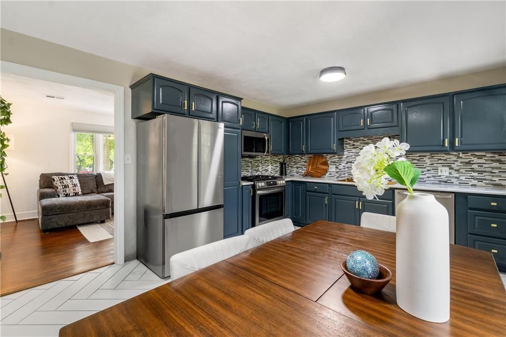 7000 Woodson Street — photo 15