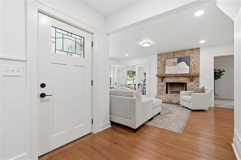 4932 Troostwood Road — photo 4