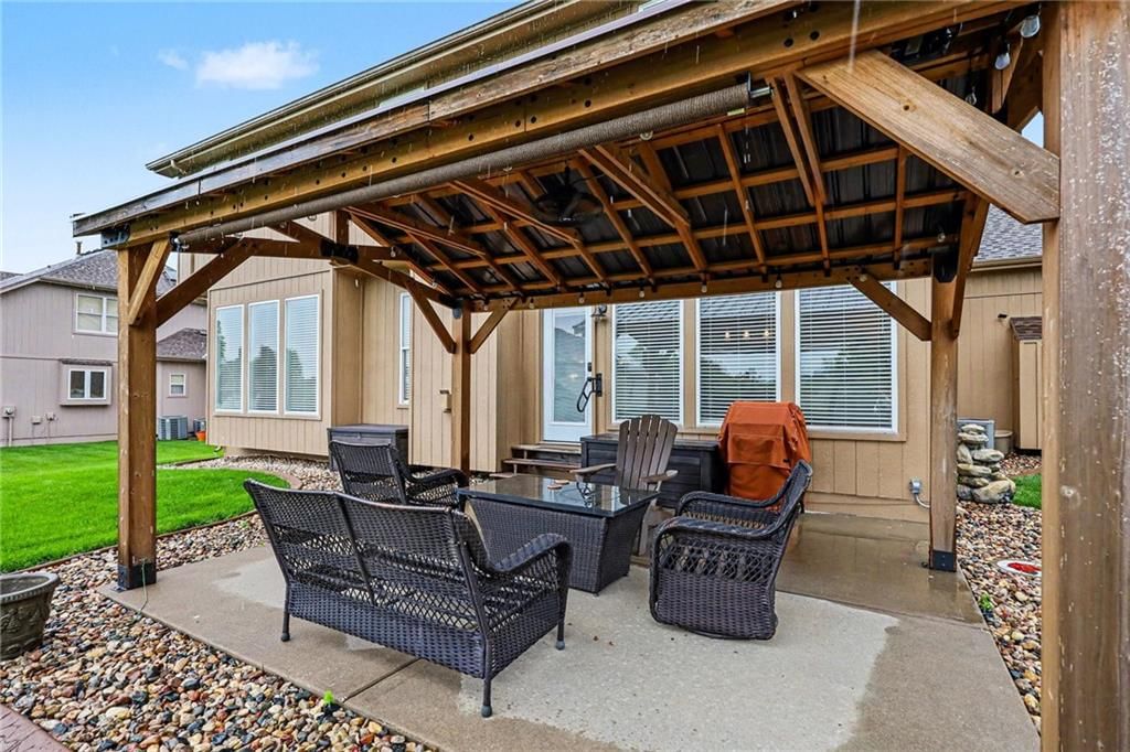 2724 SW Monarch Drive — photo 20