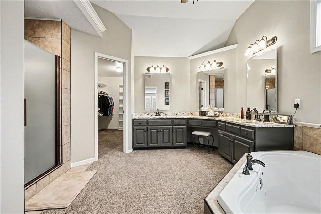 2724 SW Monarch Drive — photo 24