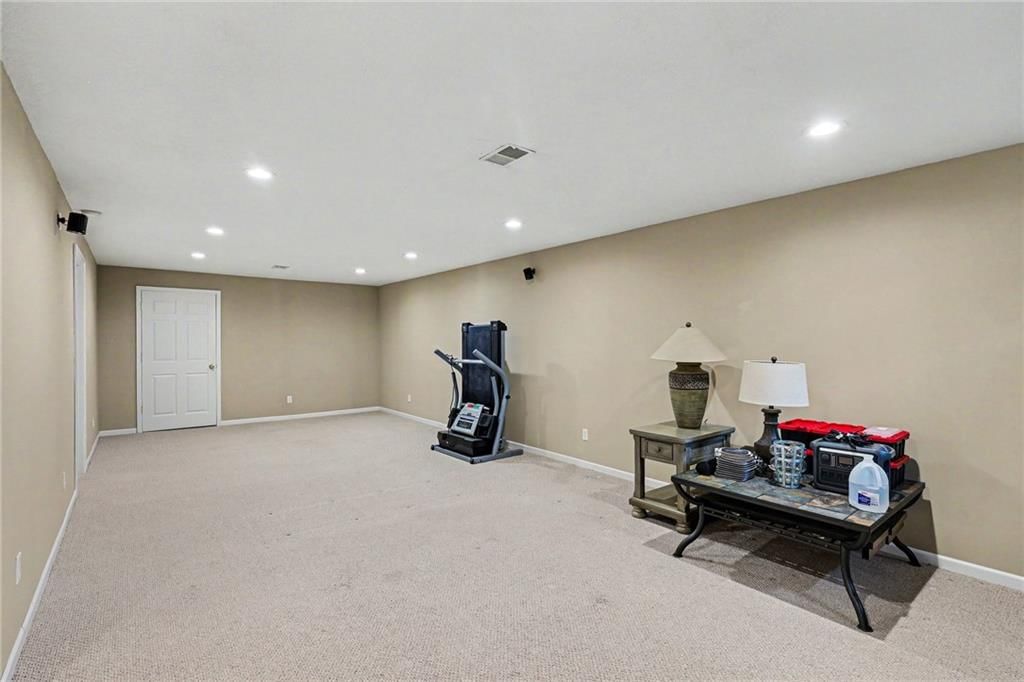 2724 SW Monarch Drive — photo 32