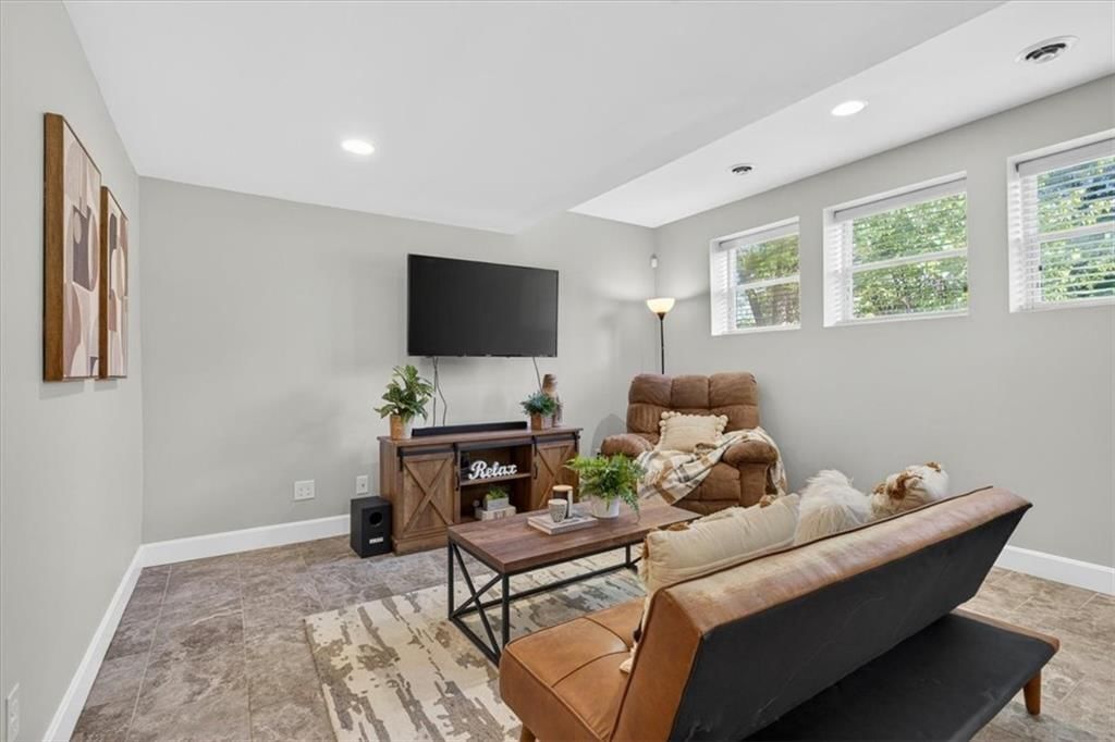 14103 W 142nd Terrace — photo 29