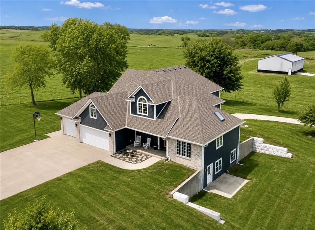 27570 STATE HWY F, Maryville, MO
