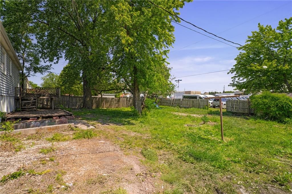 312 S CHESTER Terrace — photo 16