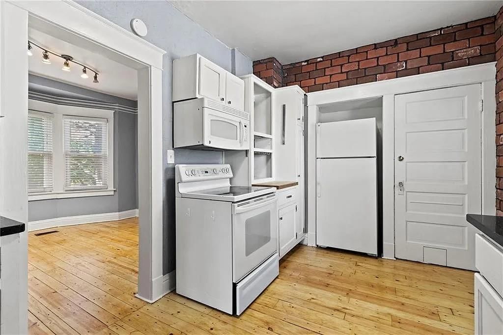 4401 Madison Avenue — photo 14
