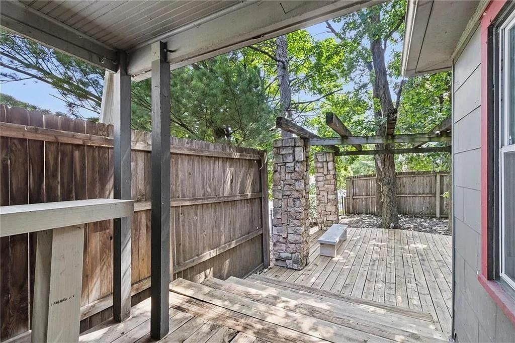 4401 Madison Avenue — photo 24