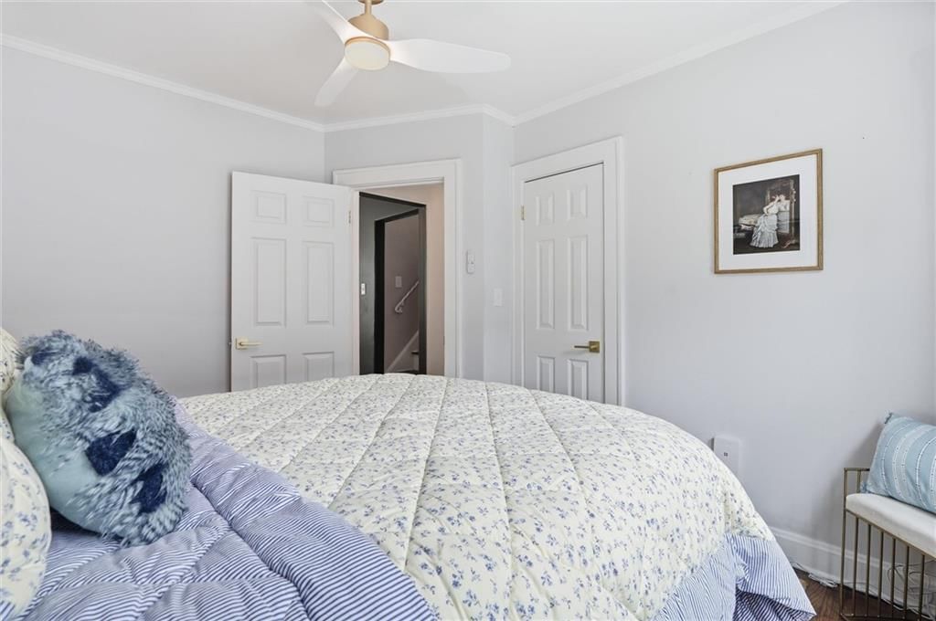735 E 63rd Terrace — photo 15