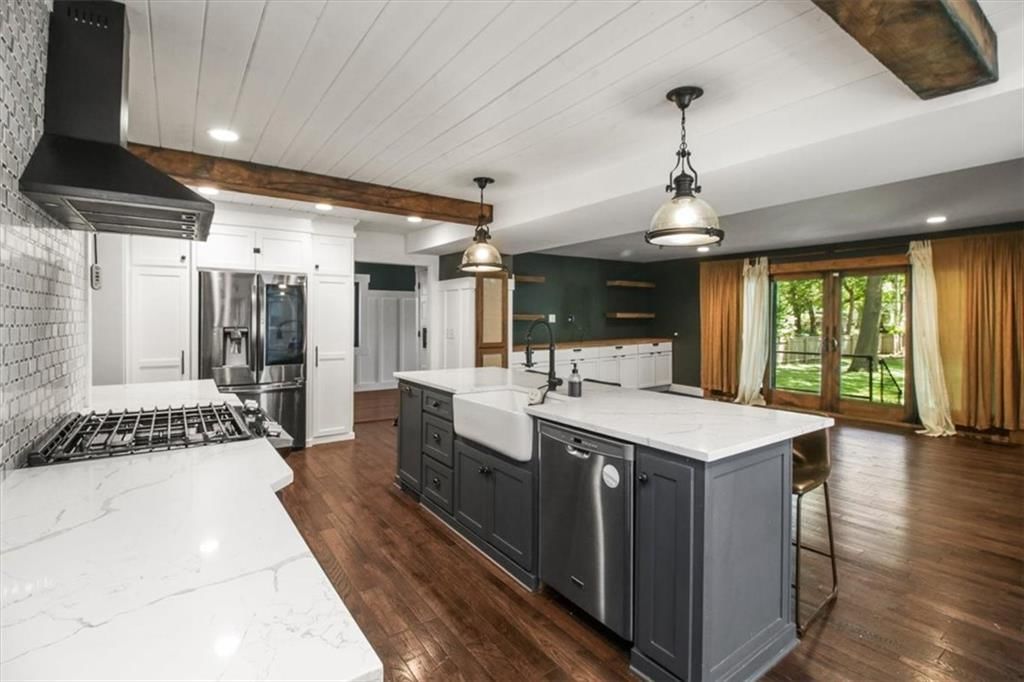 303 SW 2nd Street — photo 8