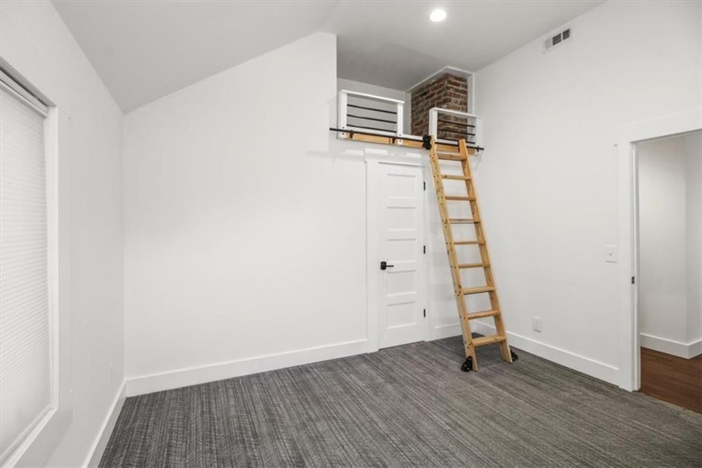 303 SW 2nd Street — photo 21