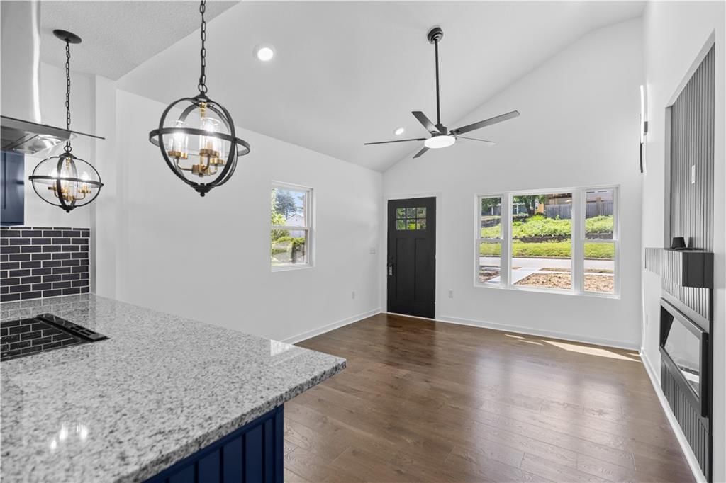 111 Emerson Avenue — photo 4