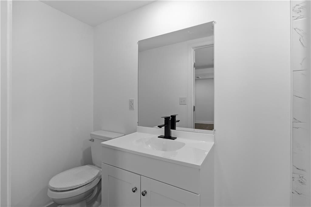 111 Emerson Avenue — photo 18