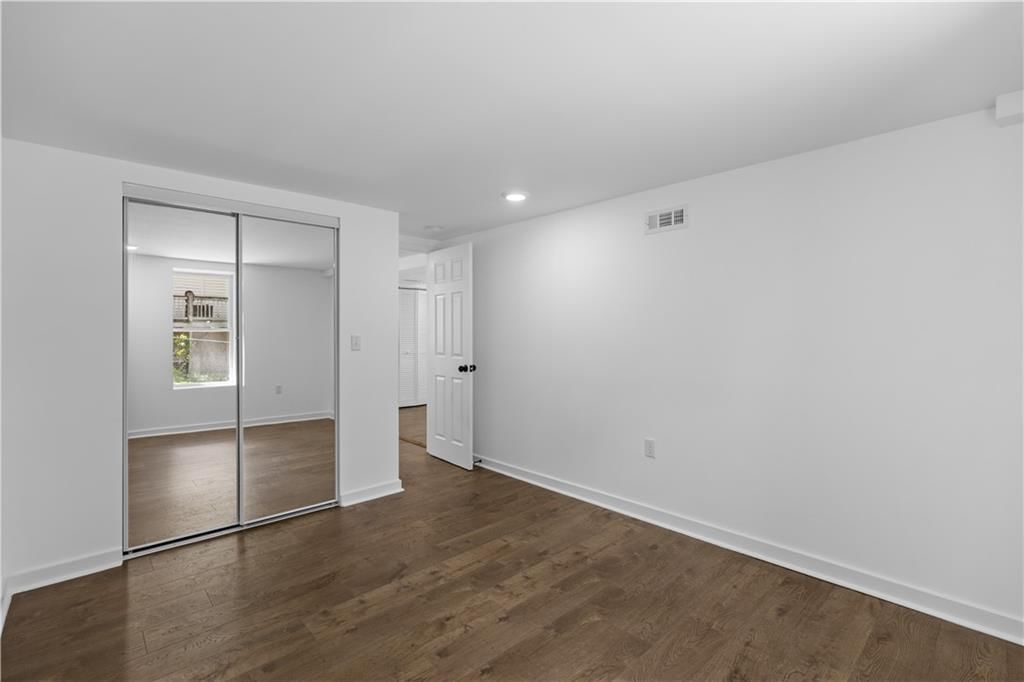 111 Emerson Avenue — photo 19