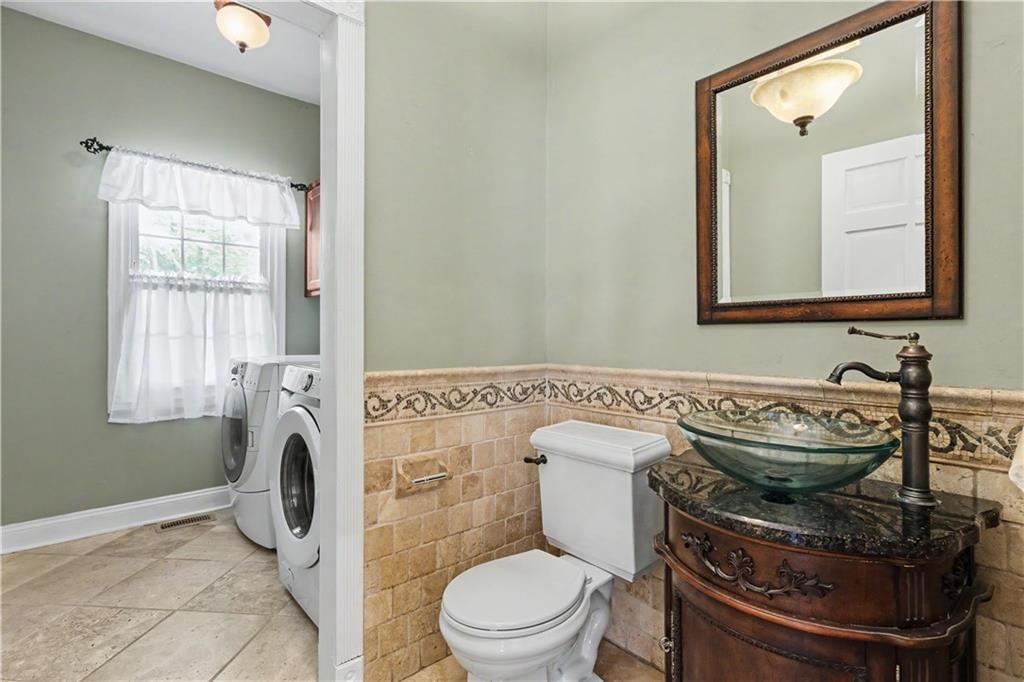 3104 S Victoria Lane — photo 28