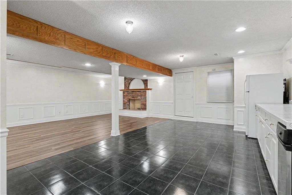 3104 S Victoria Lane — photo 42