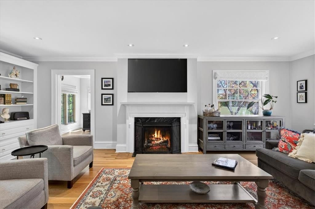 607 W 61ST Street — photo 9