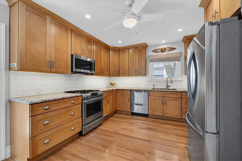 607 W 61ST Street — photo 17