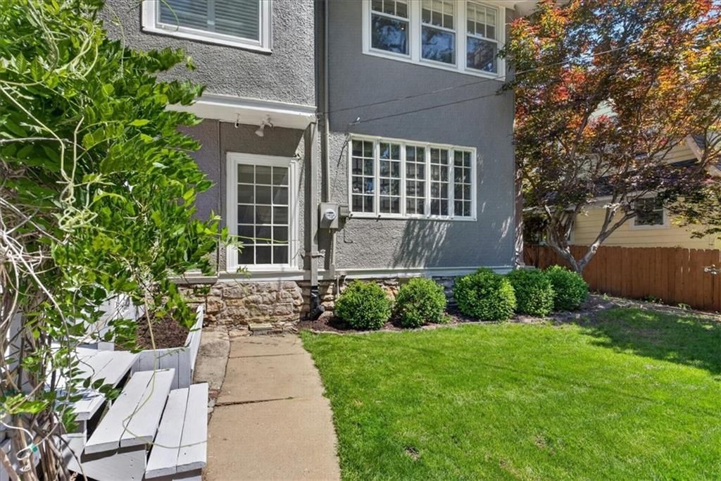 607 W 61ST Street — photo 39