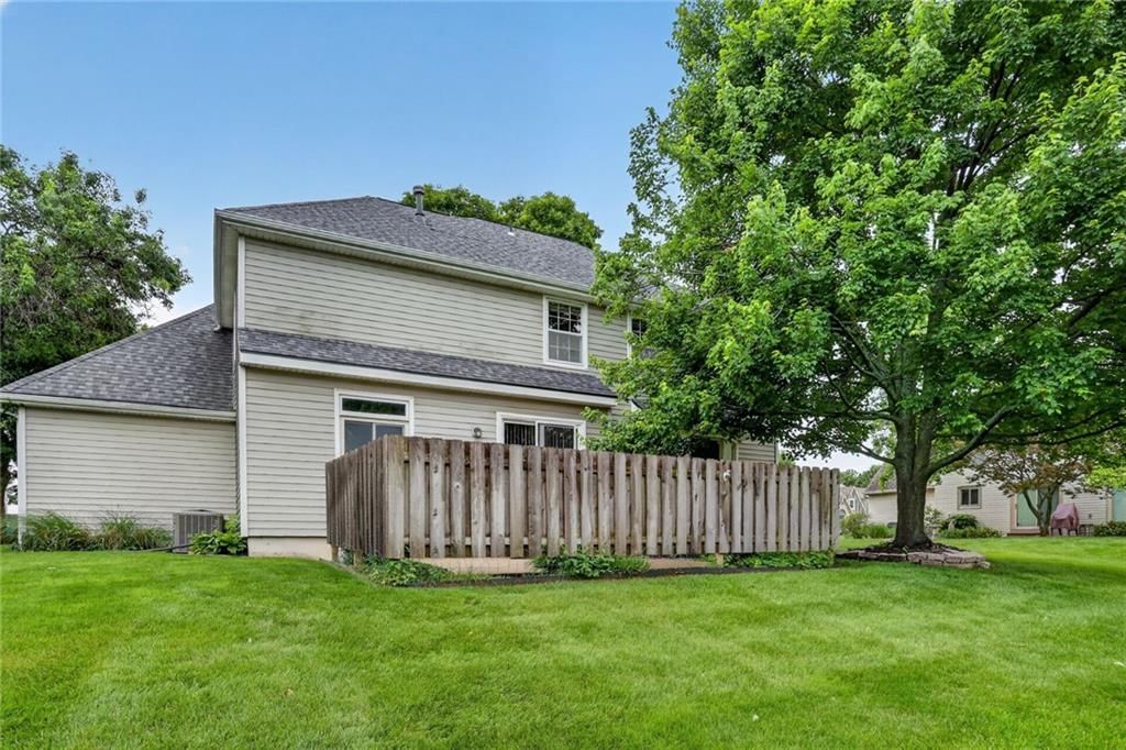 15416 W 94th Terrace — photo 33