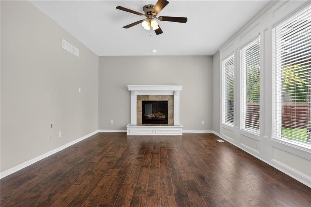 441 W Westhoff Place — photo 2