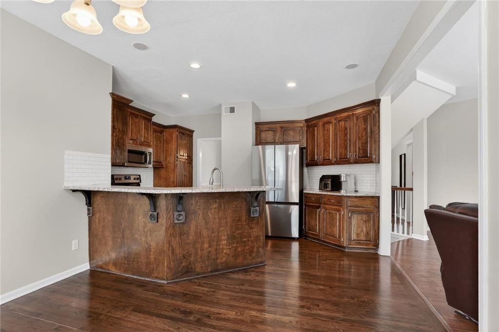 441 W Westhoff Place — photo 6