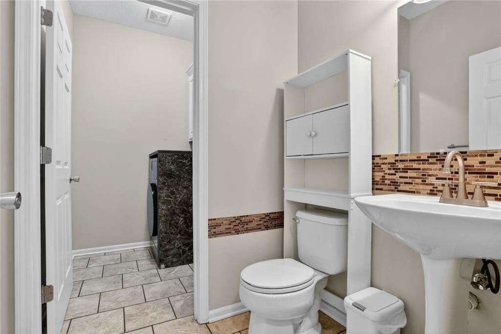 441 W Westhoff Place — photo 10